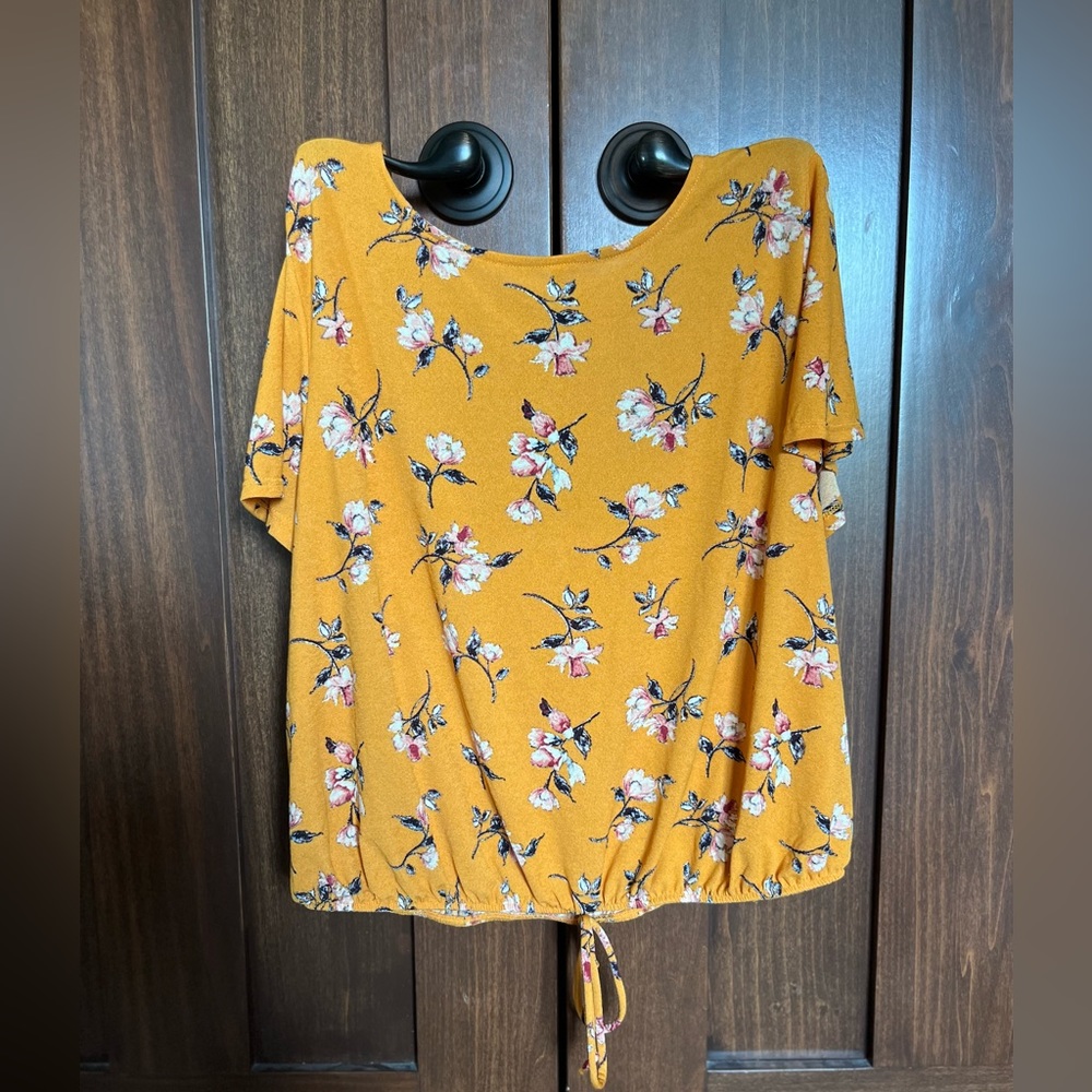 Rewind Yellow Floral Laced Back Blouse